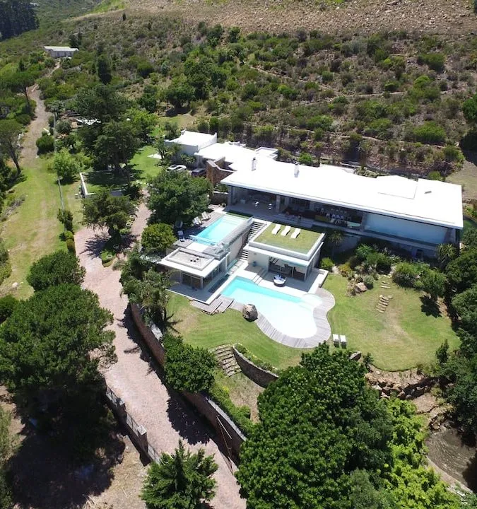 Flightdeck Villa