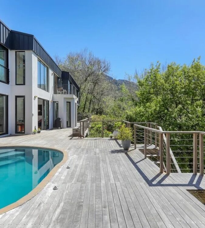 Constantia Element Villa